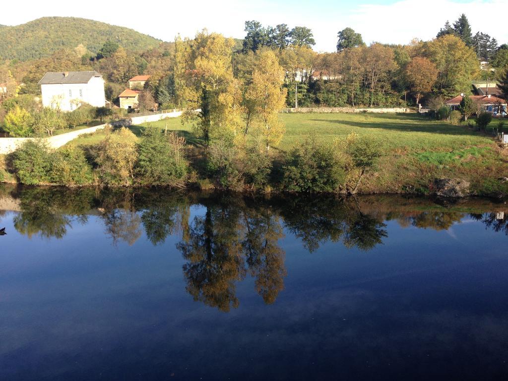 Les Delices De Lavoute Hotel Buitenkant foto