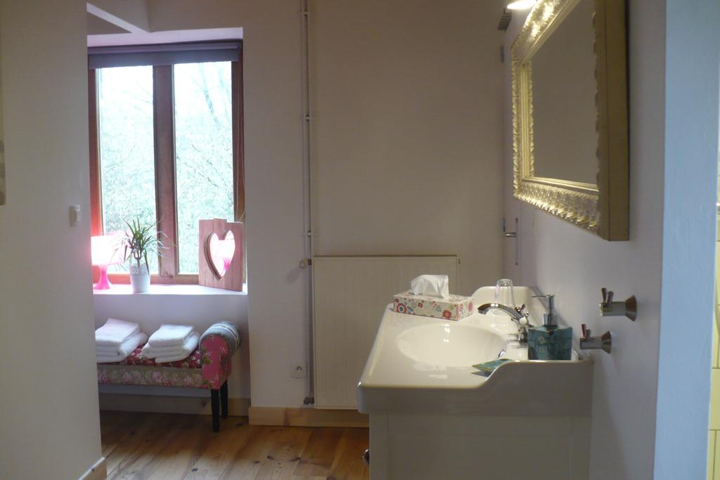 Les Delices De Lavoute Hotel Kamer foto