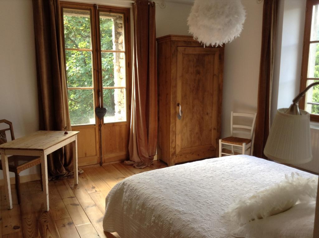Les Delices De Lavoute Hotel Kamer foto
