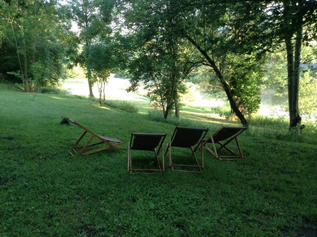 Les Delices De Lavoute Hotel Buitenkant foto